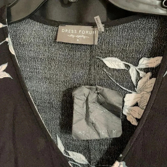 Black Long Sleeve Front Buttoned Dress - Picture 4 of 6